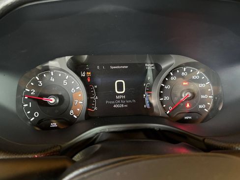 Used 2025 Jeep Compass Trailhawk AWD/4WD image 40