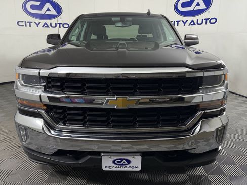 Used 2018 Chevrolet Silverado 1500 LT w/ All Star Edition image 2