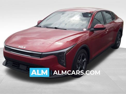 Used 2025 Kia K4 LXS image 1