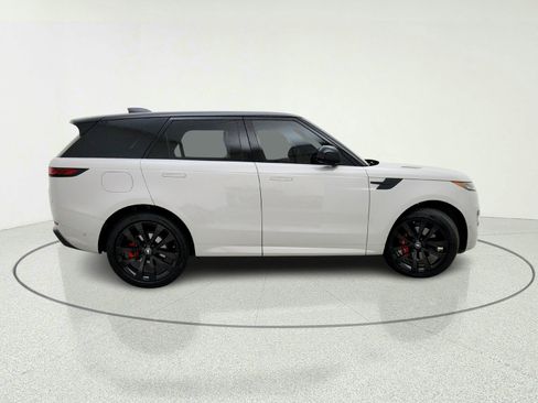Used 2025 Land Rover Range Rover Sport Dynamic SE AWD/4WD image 7