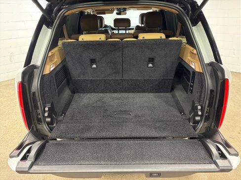 Used 2023 Land Rover Range Rover Long Wheelbase SE image 45