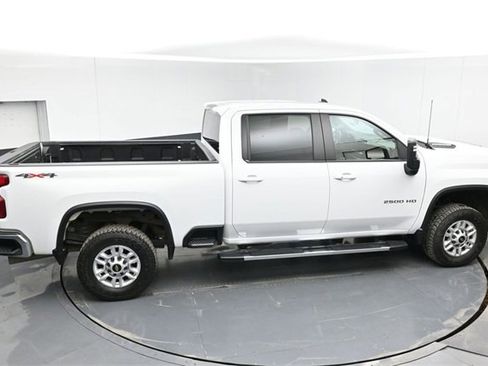 Certified 2024 Chevrolet Silverado 2500 LT image 39