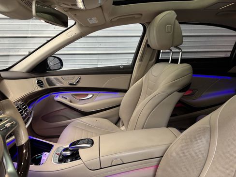 Used 2019 Mercedes-Benz S 560 4MATIC Sedan image 21