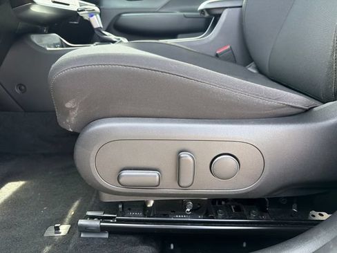 Used 2025 Hyundai Kona SEL AWD/4WD image 12