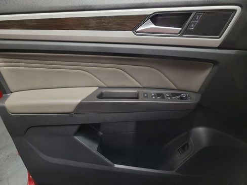 Used 2023 Volkswagen Atlas SE AWD/4WD image 23