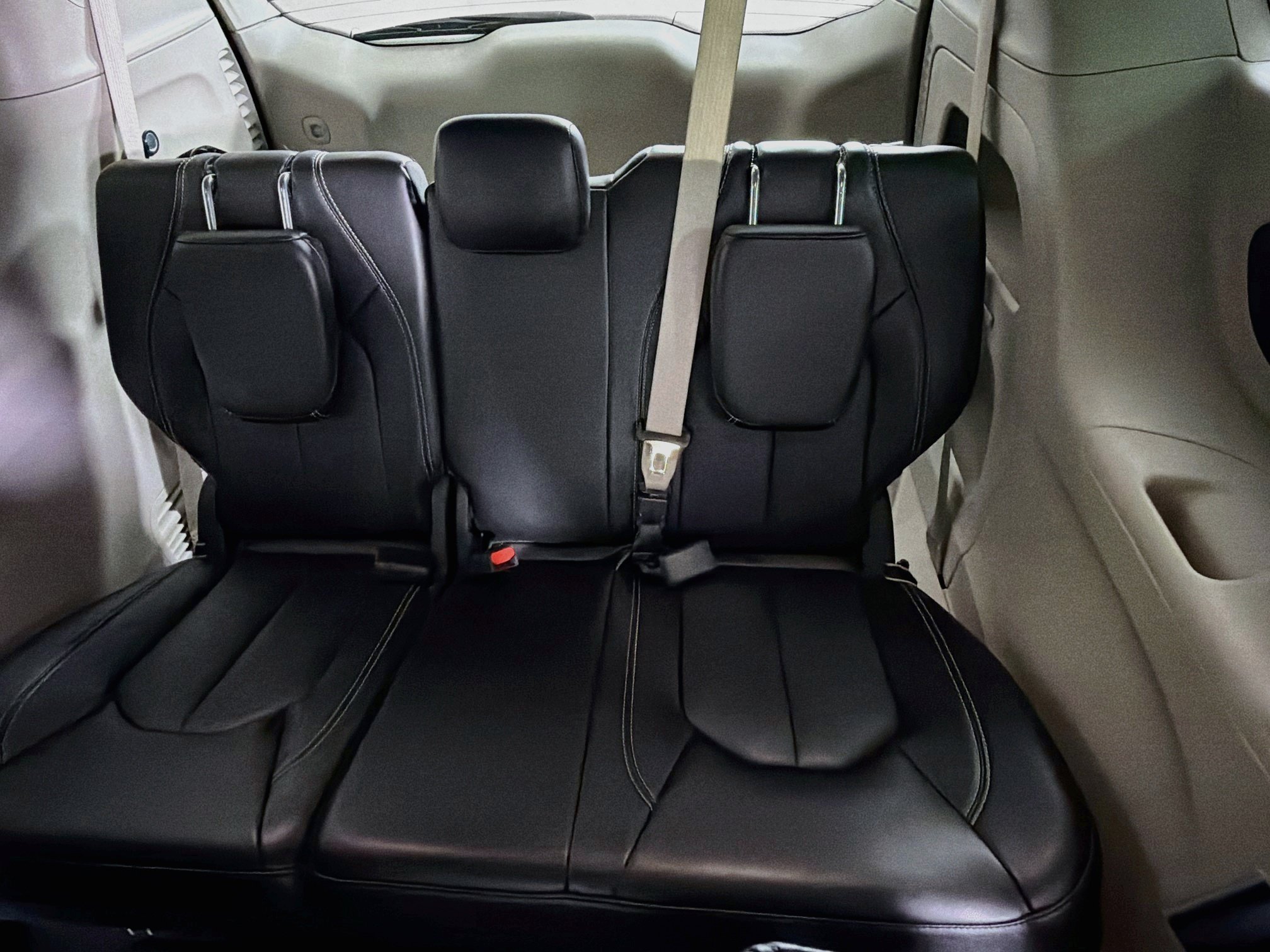 Used 2024 Chrysler Pacifica Touring-L FWD image 27