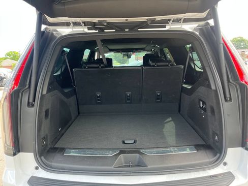Used 2021 Cadillac Escalade ESV Sport w/ Driver Assist Tech Package AWD/4WD image 20
