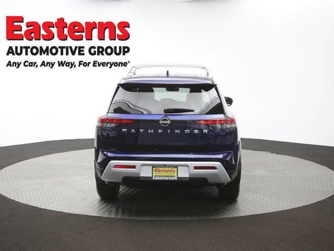Used 2023 Nissan Pathfinder SL AWD/4WD image 38