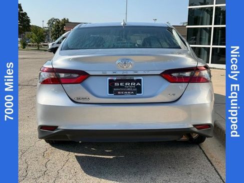 Used 2022 Toyota Camry LE FWD image 4