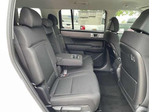 New 2025 Hyundai Santa Fe SE image 27