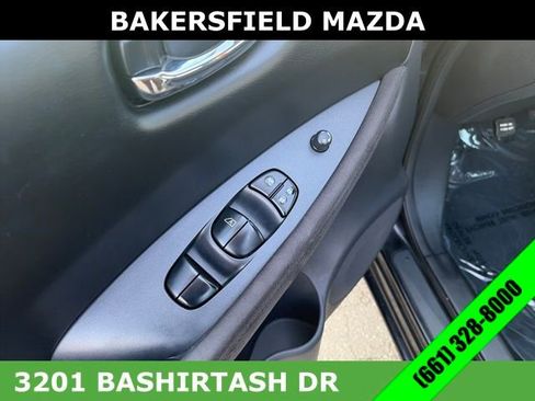 Used 2016 Nissan Leaf S w/ Charger Package image 11