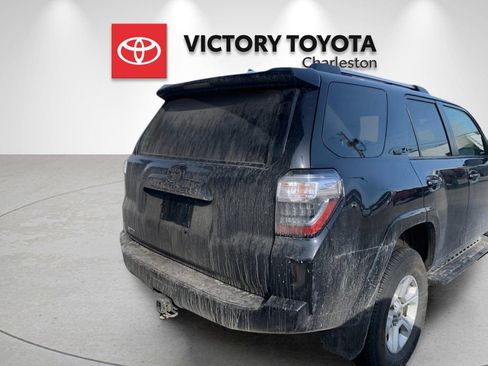 Used 2022 Toyota 4Runner SR5 image 3