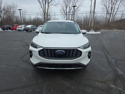 Used 2024 Ford Escape SE image 2