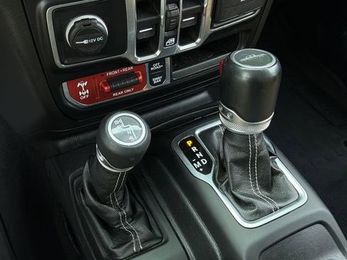Used 2021 Jeep Gladiator Rubicon AWD/4WD image 28