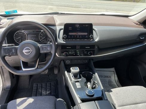 Used 2022 Nissan Rogue S AWD/4WD image 10