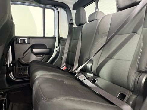 Used 2022 Jeep Gladiator Sport AWD/4WD image 34