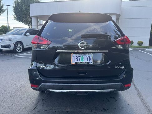 Used 2019 Nissan Rogue SV AWD/4WD image 4