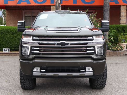 Used 2022 Chevrolet Silverado 3500 High Country w/ Safety Package II AWD/4WD image 3