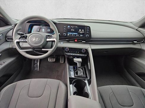 New 2026 Hyundai Elantra SEL Sport FWD image 11