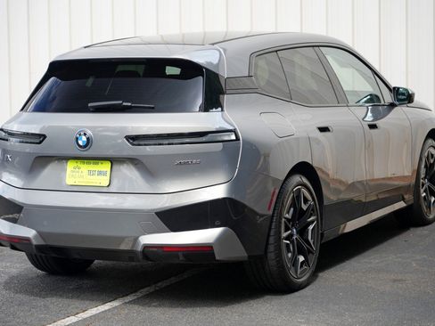 Used 2023 BMW iX xDrive50 w/ Ultimate Package 2 AWD/4WD image 57