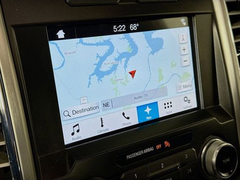 Used 2016 Ford F150 Platinum w/ Equipment Group 701A Luxury image 13