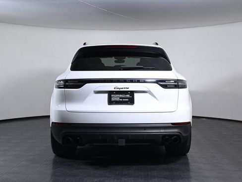 Certified 2023 Porsche Cayenne AWD/4WD image 6