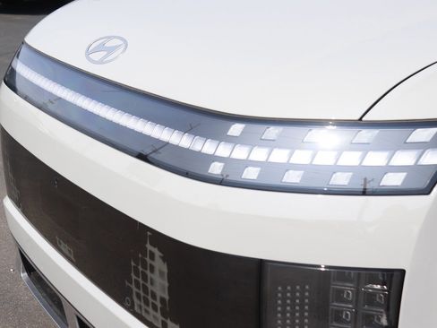 New 2026 Hyundai Ioniq 9 SEL image 11