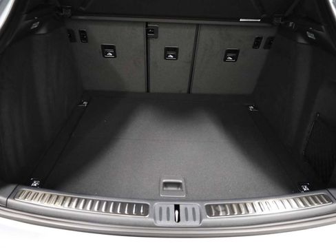 Certified 2026 Porsche Macan image 49