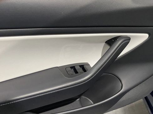 Used 2020 Tesla Model 3 Long Range image 11