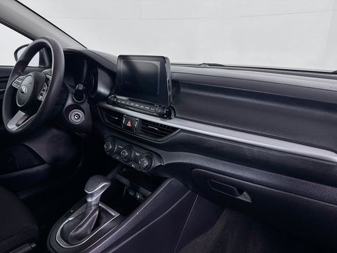 Used 2020 Kia Forte LXS image 28