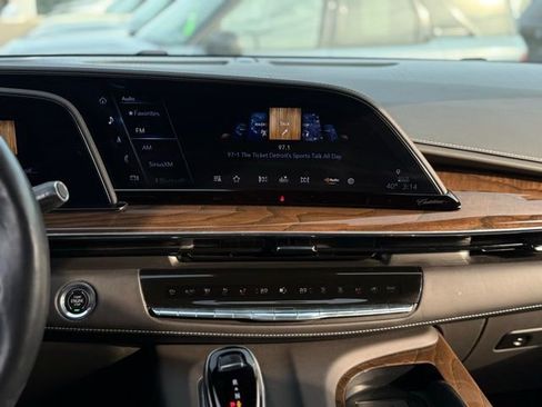 Used 2023 Cadillac Escalade Sport Platinum w/ LPO, ONYX Package image 30