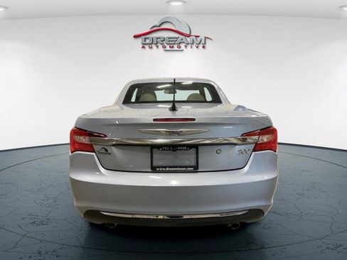 Used 2013 Chrysler 200 Limited FWD image 17