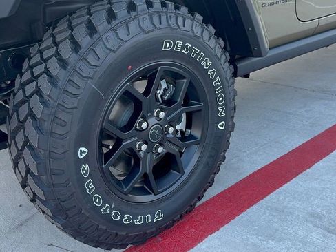New 2026 Jeep Gladiator Mojave AWD/4WD image 6