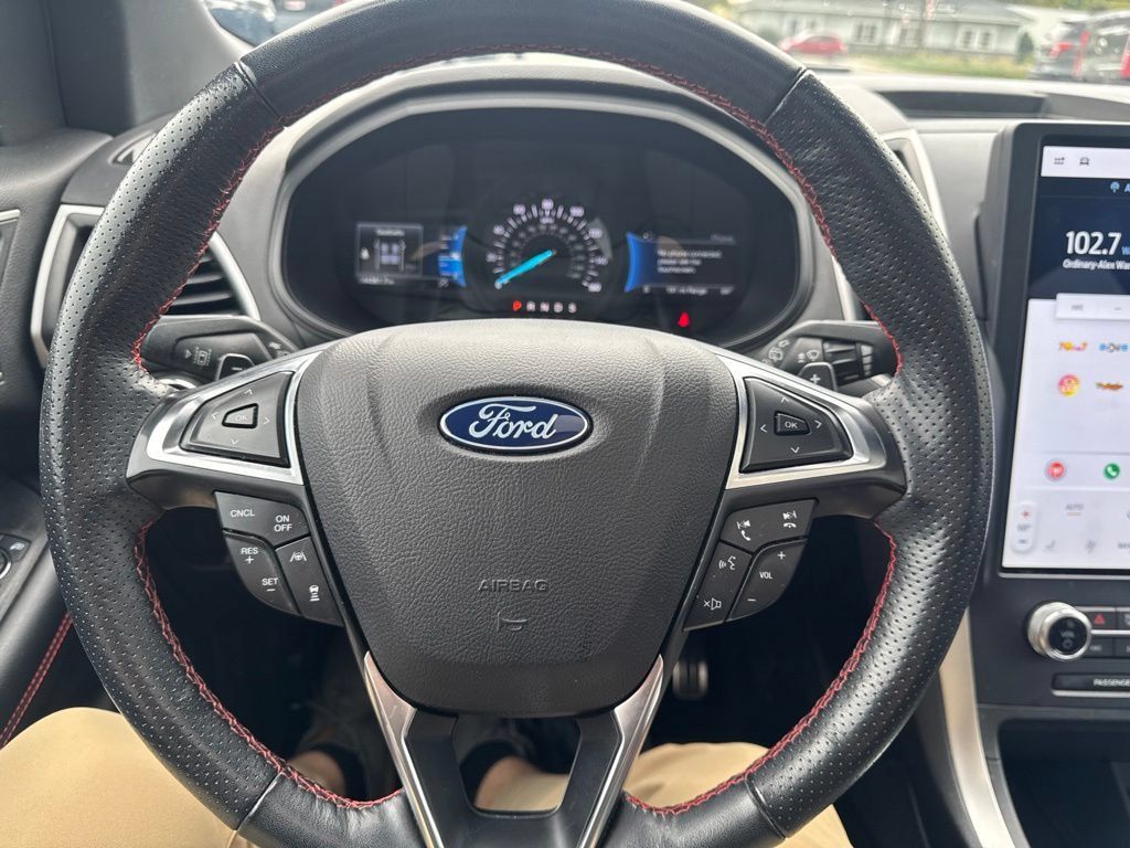 Certified 2023 Ford Edge ST-Line w/ Class II Trailer Tow Package AWD/4WD image 17