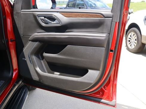 Used 2021 Chevrolet Tahoe High Country AWD/4WD image 37