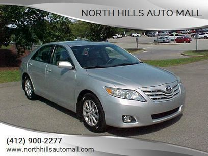 Used 2011 Toyota Camry XLE w/ SE/XLE Extra-Value Pkg