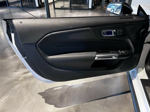 Used 2025 Ford Mustang GT Premium RWD image 12