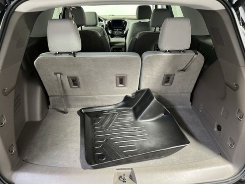 Used 2020 Chevrolet Traverse LT FWD image 23