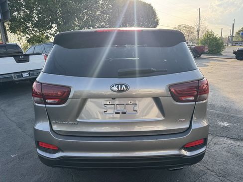 Used 2019 Kia Sorento L FWD image 5