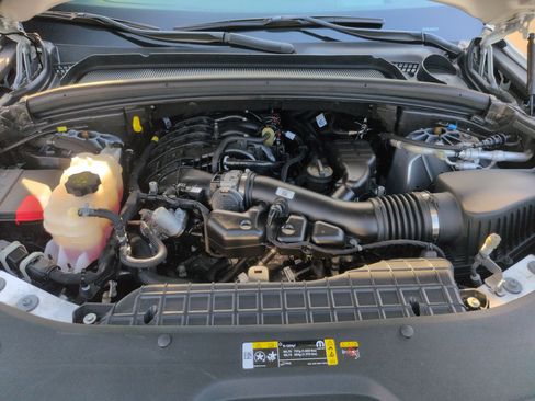 Used 2024 Jeep Grand Cherokee Summit AWD/4WD image 38