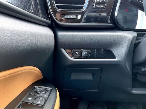 Used 2025 Lexus NX 250 FWD w/ Accessory Package (Z1) image 36