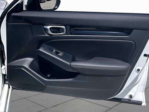 Used 2024 Honda Civic Touring image 25