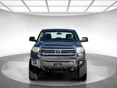 Used 2016 Toyota Tundra SR5 image 6