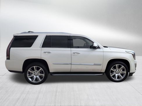 Used 2015 Cadillac Escalade Premium image 6