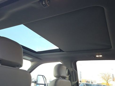 Used 2017 Ford F250 XLT w/ XLT Premium Package image 17