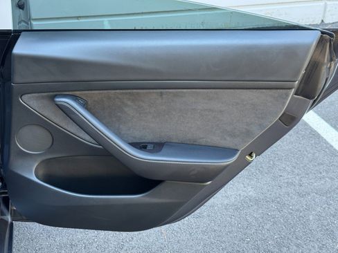 Used 2023 Tesla Model 3 Standard Range RWD image 47