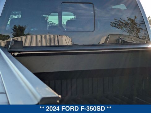Certified 2024 Ford F350 Platinum image 15