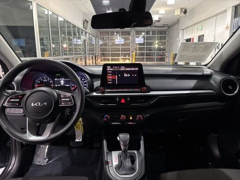 Used 2024 Kia Forte LX image 27