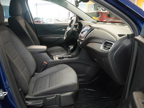 Used 2022 Chevrolet Equinox LT FWD image 37