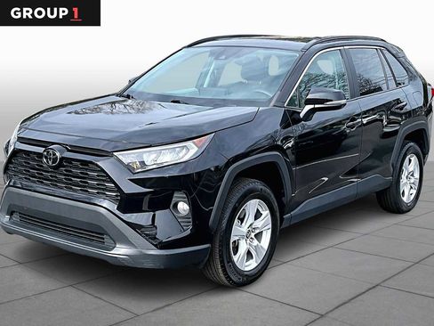 Certified 2021 Toyota RAV4 XLE w/ Convenience Package image 1